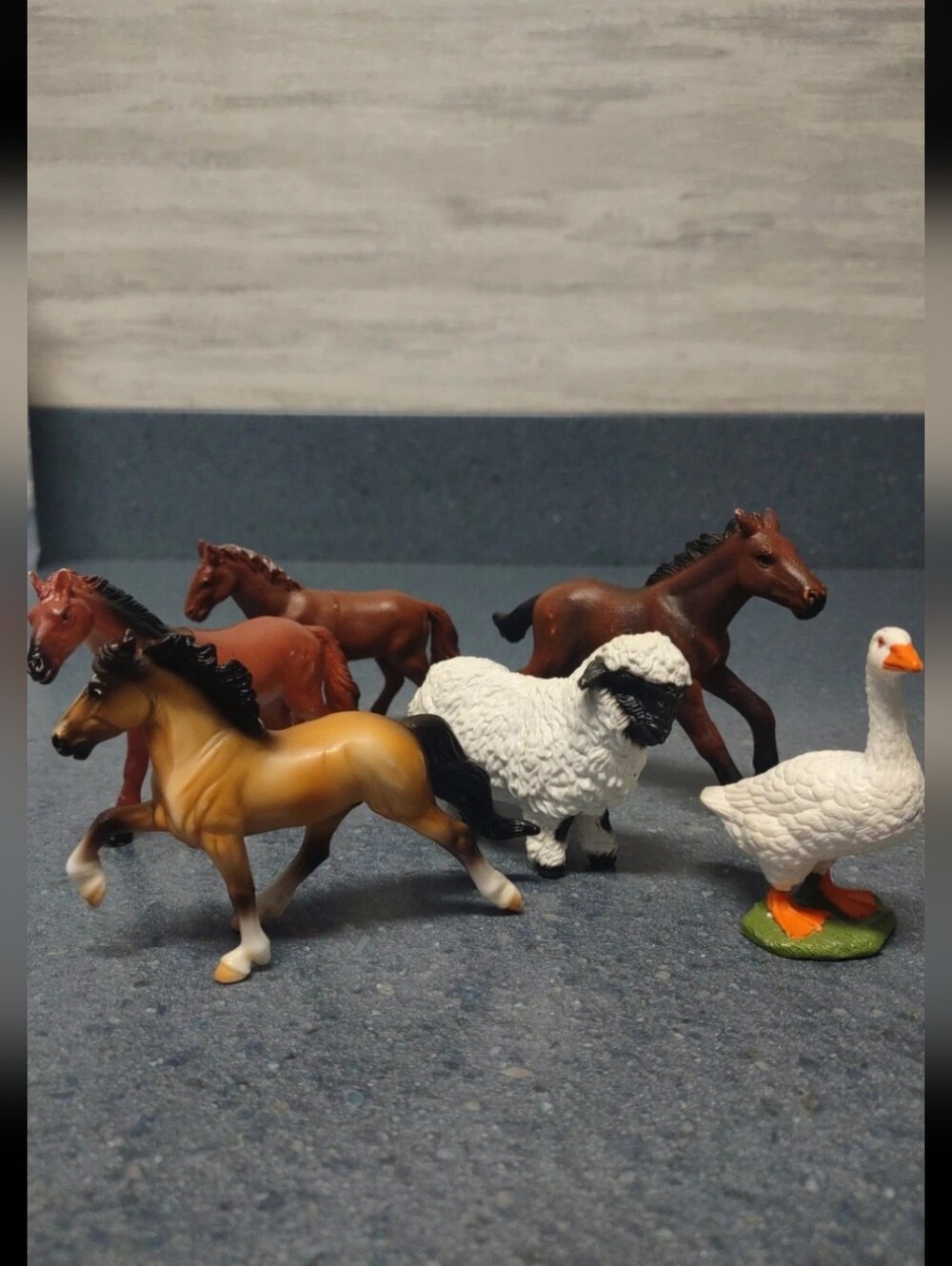 Breyer, Schleich, & Other Toy Animals Lot of 9 EUC